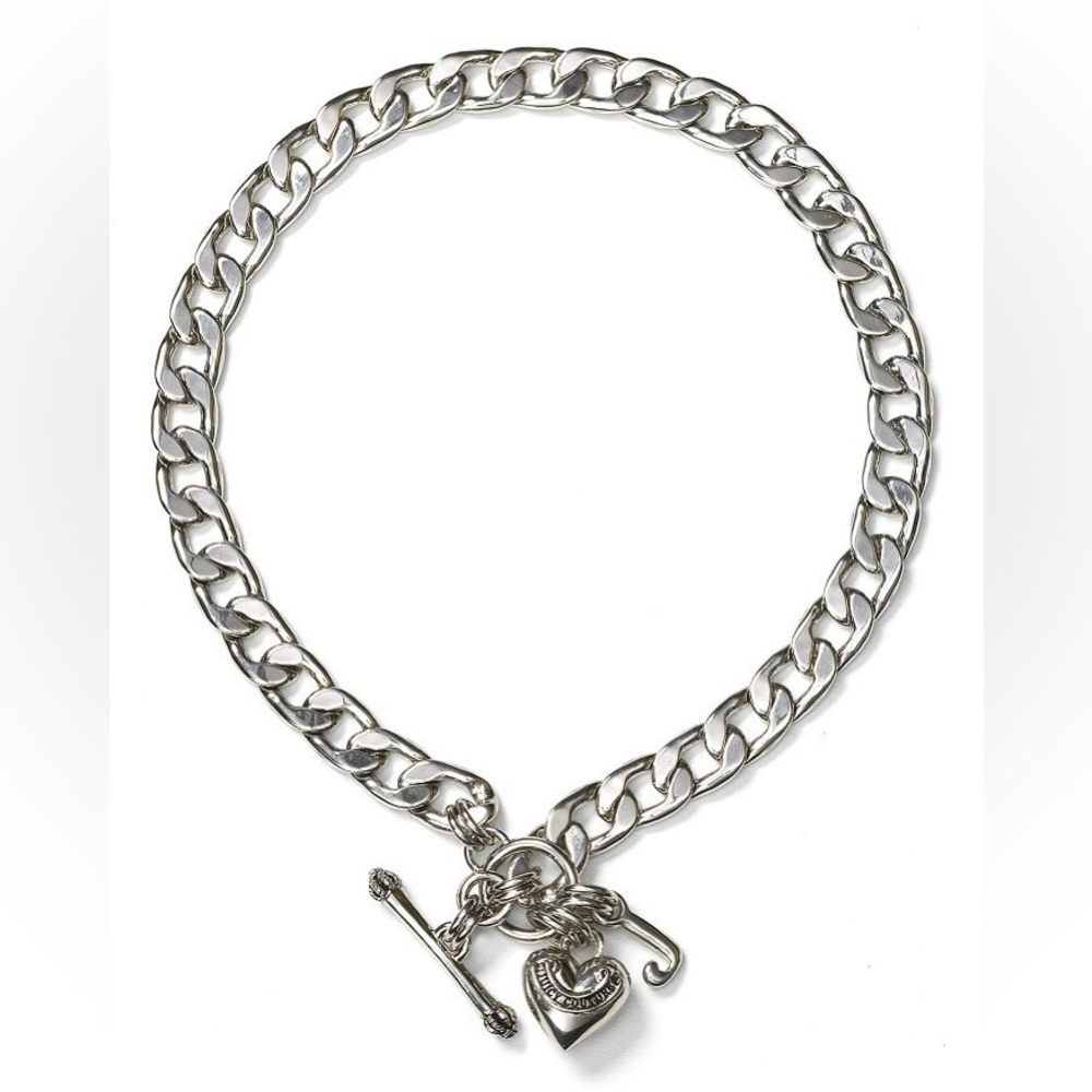 Heart pendant necklace